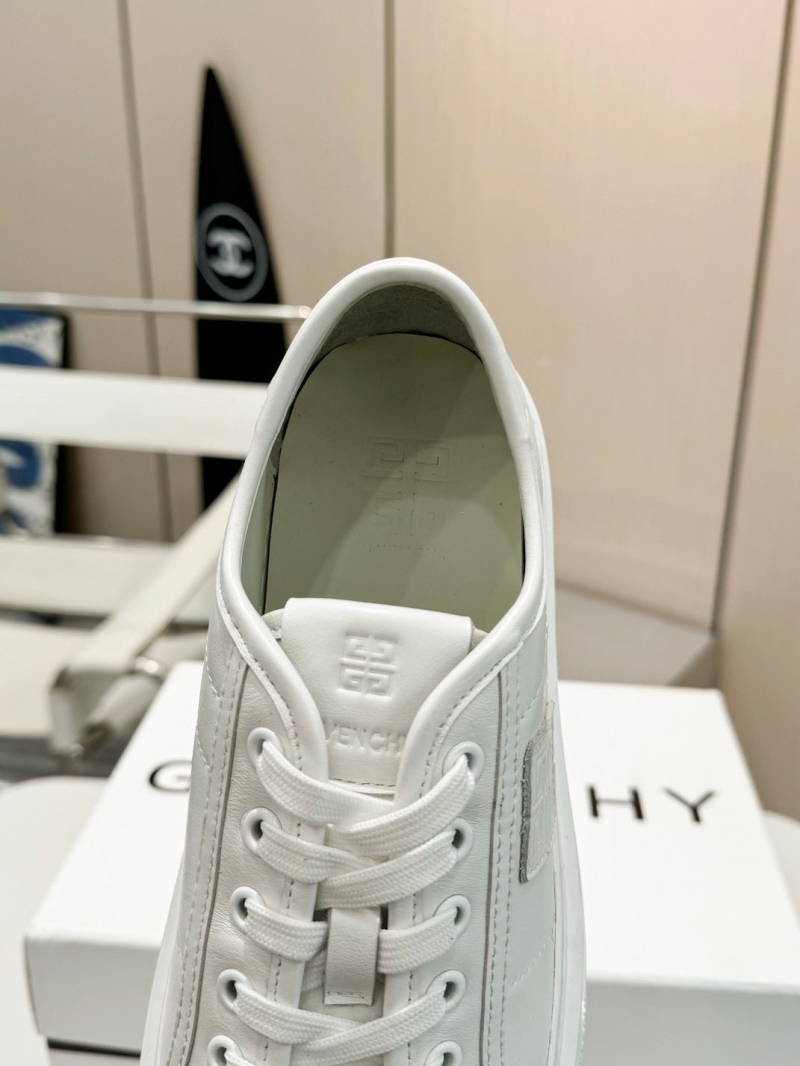 Givenchy Sneakers